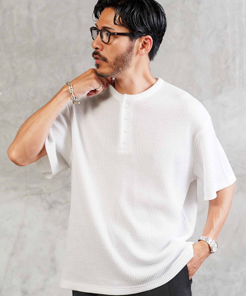 ホワイト MODEL : GO 180cm 66kg Lsize