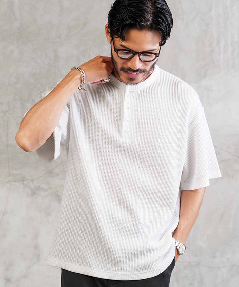 ホワイト MODEL : GO 180cm 66kg Lsize