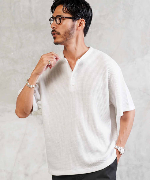 ホワイト MODEL : GO 180cm 66kg Lsize