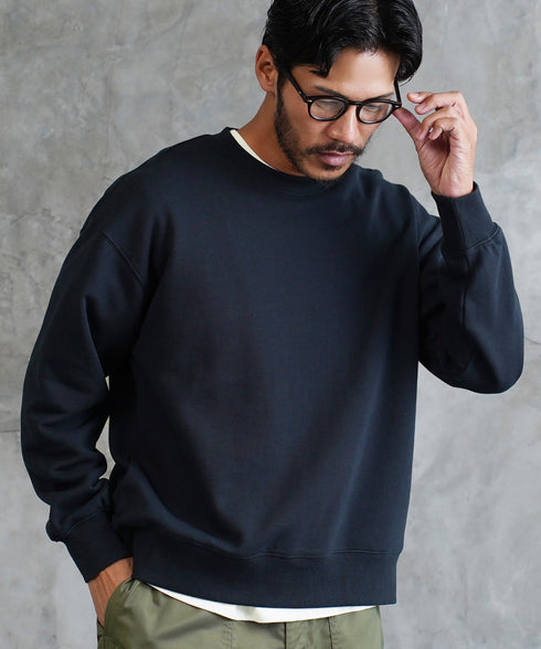 ネイビー MODEL : GO 180cm 66kg Lsize