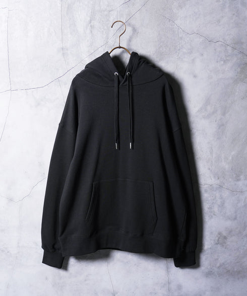 ブラック MODEL : RYO 183cm 71kg Lsize