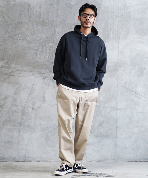 ネイビー MODEL : GO 180cm 66kg Lsize