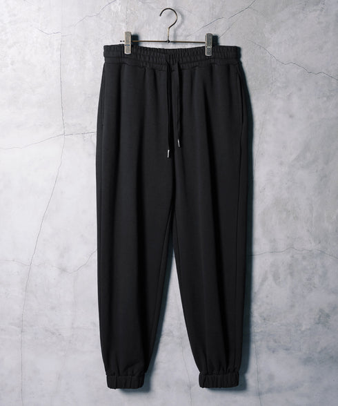 Aブラック(ジョガー) MODEL : GO 180cm 66kg Lsize