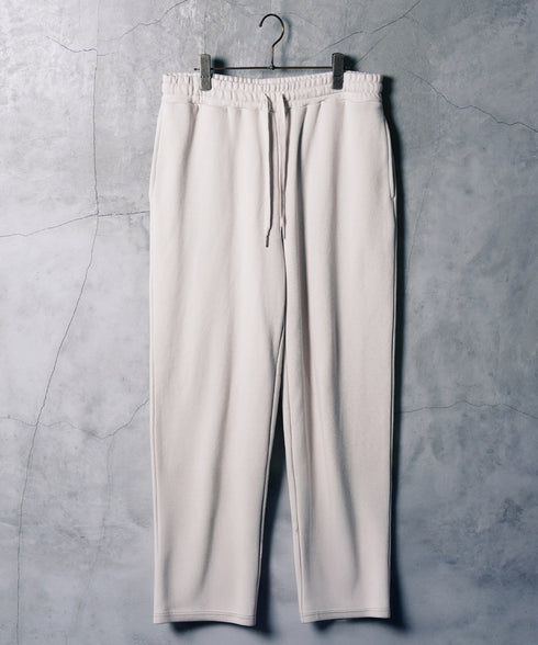 Bナチュラル(テーパード) MODEL : RYO 183cm 71kg Lsize