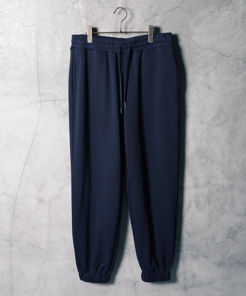 Aネイビー(ジョガー) MODEL : GO 180cm 66kg Lsize