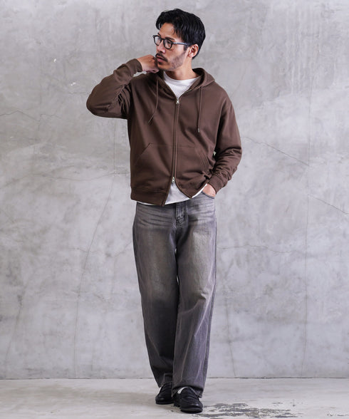 ブラウン MODEL : GO 180cm 66kg Lsize