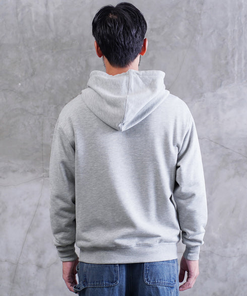 グレー MODEL : GO 180cm 66kg Lsize