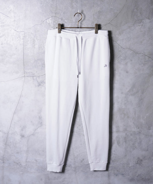 ホワイト A(スリム) MODEL : GO 180cm 66kg Lsize