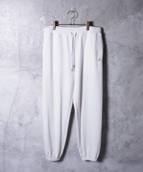 ホワイト B(レギュラー) MODEL : GO 180cm 66kg Lsize