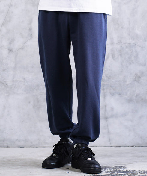 ネイビー B(レギュラー) MODEL : GO 180cm 66kg Lsize