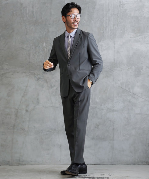 グレー MODEL : GO 180cm 66kg Lsize