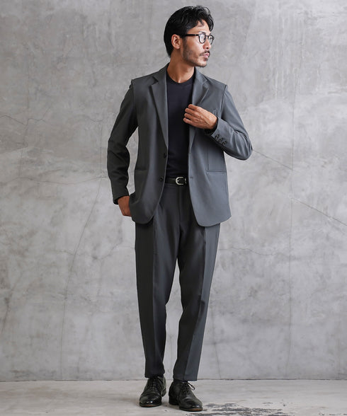 グレー MODEL : GO 180cm 66kg Lsize