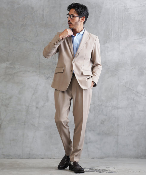 グレージュ MODEL : GO 180cm 66kg Lsize