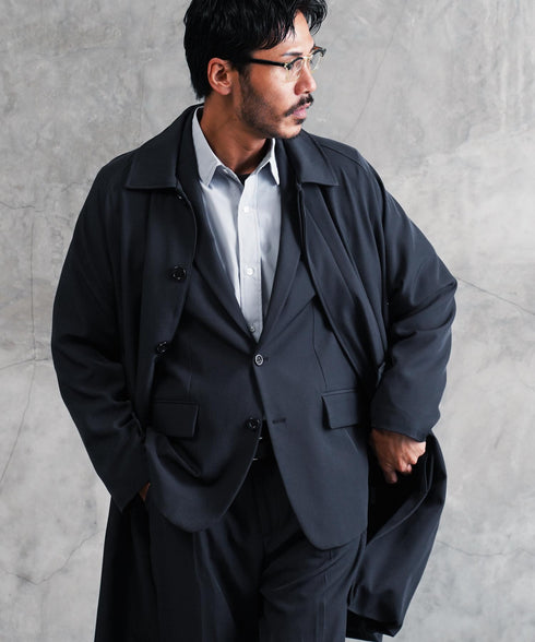 ネイビー MODEL : GO 180cm 66kg Lsize