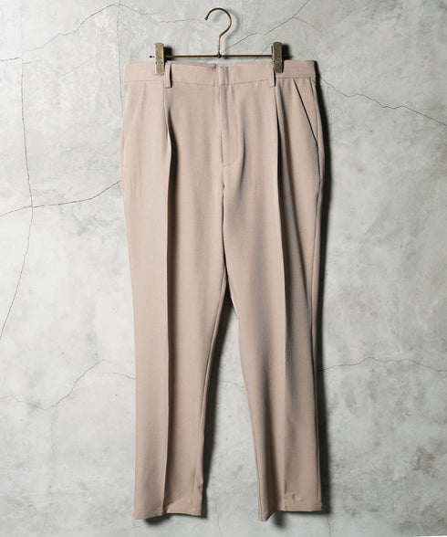 グレージュ MODEL : GO 180cm 66kg Lsize