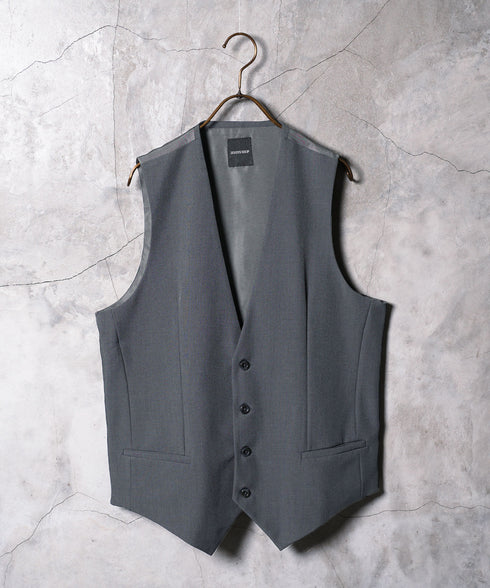 グレー MODEL : GO 180cm 66kg Lsize