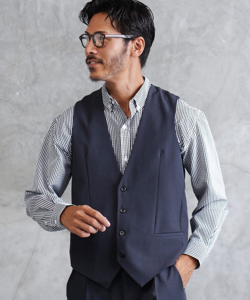 ネイビー MODEL : GO 180cm 66kg Lsize