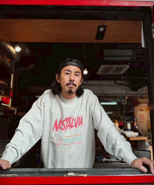 ザ・シンセカイ 裏毛トレーナー グレー スタイリング3 新世界 プレセント ギフト クリスマス 贈り物 スウェット プルオーバー