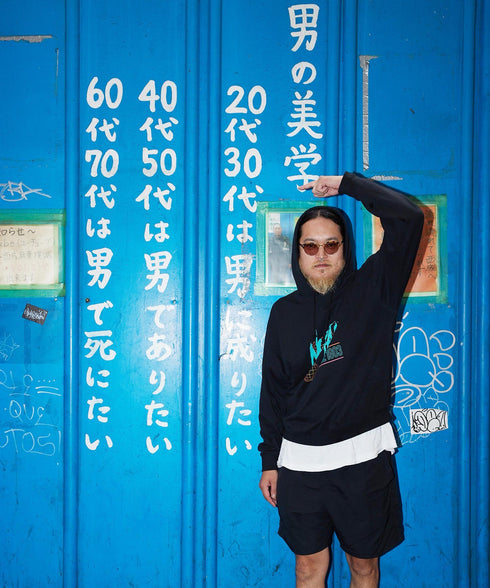 THE SHINSEKAI / ザ・シンセカイパーカーブラックスタイリング3