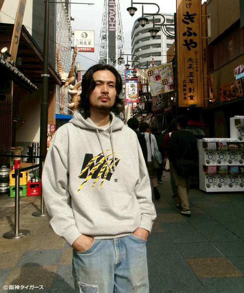 【一部予約】阪神タイガース ×NOSTALVIA(ノスタルヴィア) Tigers Claw / タイガースクロー裏毛パーカー