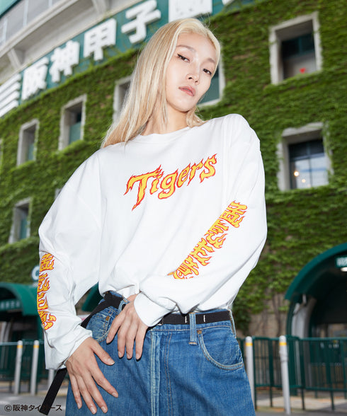 Tigers Fang / タイガースファングロングスリーブTシャツホワイトスタイリング4