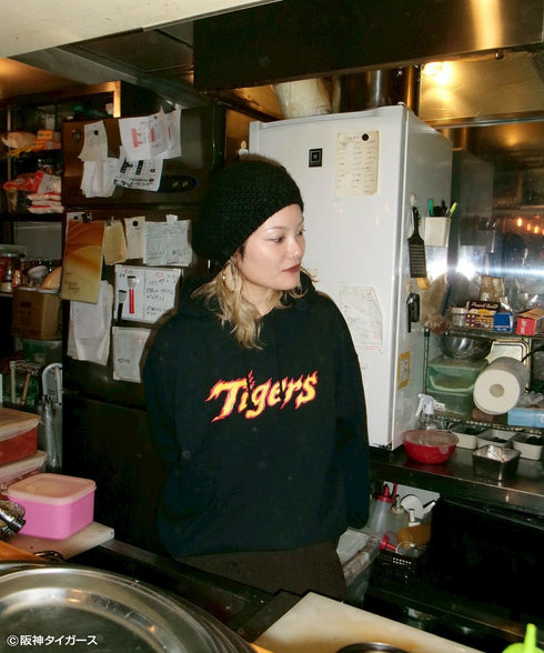 【一部予約】阪神タイガース ×NOSTALVIA(ノスタルヴィア) Tigers Fang / タイガースファング裏毛パーカー