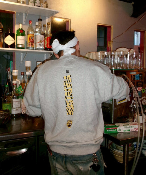 【一部予約】阪神タイガース ×NOSTALVIA(ノスタルヴィア) Raging Tigers / レイジングタイガース裏毛トレーナー