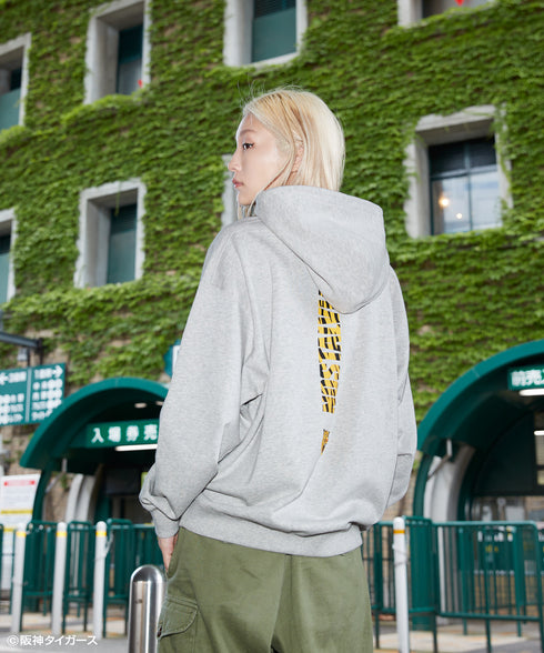 Raging Tigers / レイジングタイガースパーカーグレースタイリング4