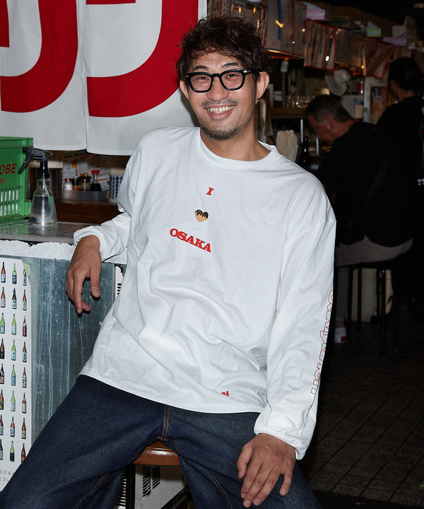 I Love Osaka / アイラブオオサカロングスリーブTシャツホワイトスタイリング1