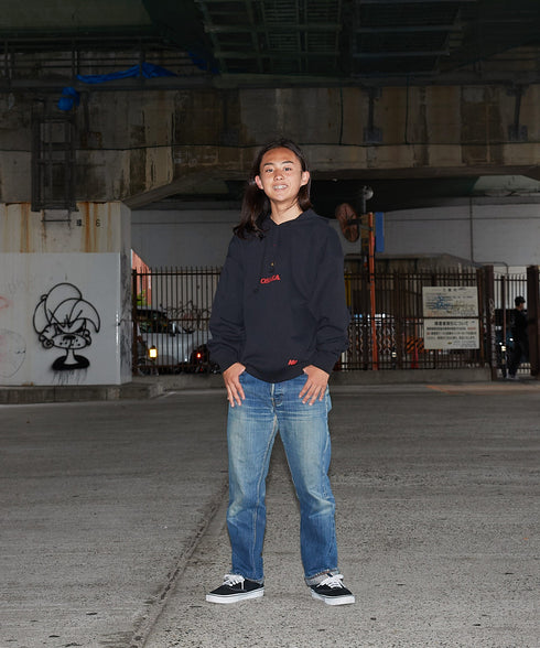 I Love Osaka / アイラブオオサカパーカーブラックスタイリング2