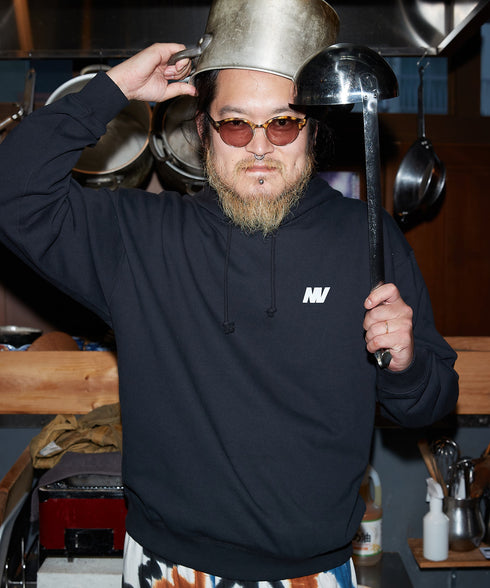 ドウトンボリ裏毛パーカー ブラック スタイリング 大阪 プレセント ギフト クリスマス 贈り物 フーディー