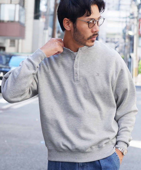 裏起毛 ヘンリーネックスウェット│暖かい トレーナー ボタン ワンポイント ゆったり メンズ
