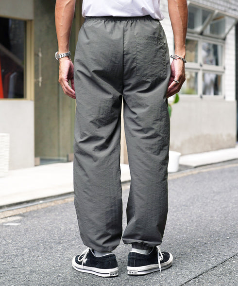 チャコール MODEL : GO 180cm 66kg Lsize