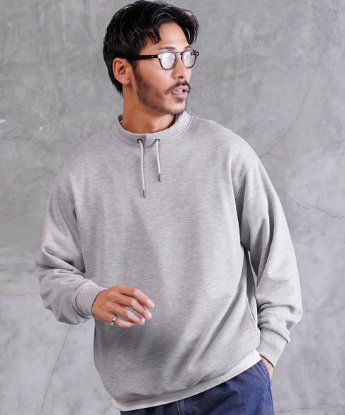 グレー MODEL : GO 180cm 66kg Lsize