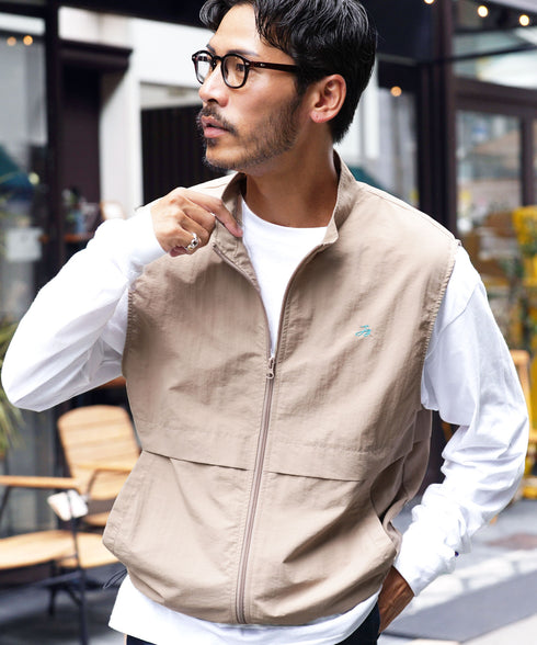 ベージュ/ターコイズ MODEL : GO 180cm 66kg Lsize