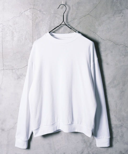 ホワイト MODEL : GO 180cm 66kg Lsize