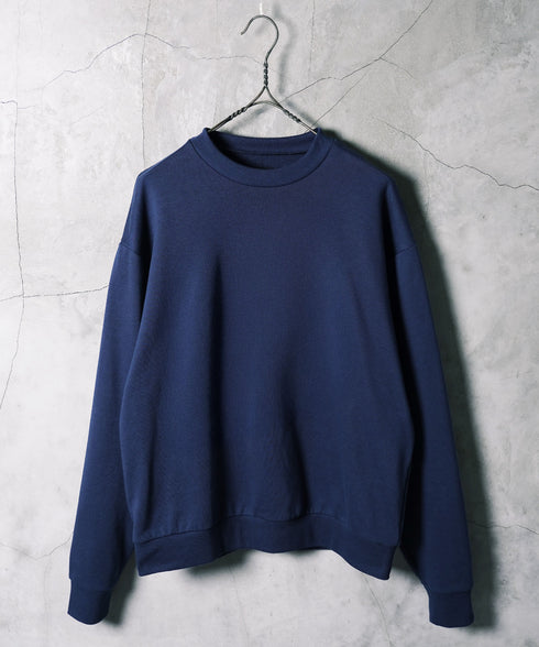 ネイビー MODEL : GO 180cm 66kg Lsize