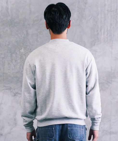 グレー MODEL : GO 180cm 66kg Lsize