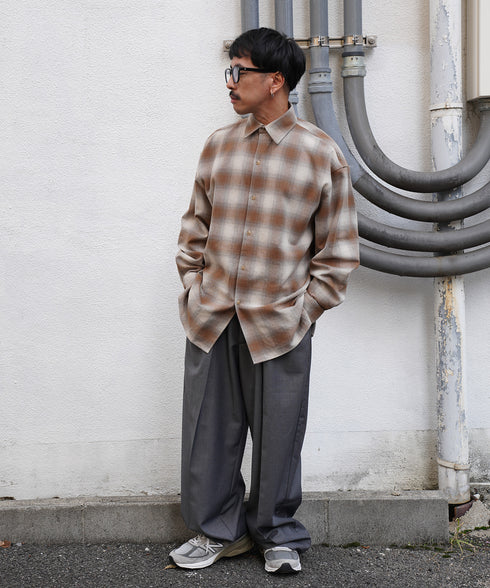 H163 / 着用サイズ:M ベージュ 着用ボトムス:218718