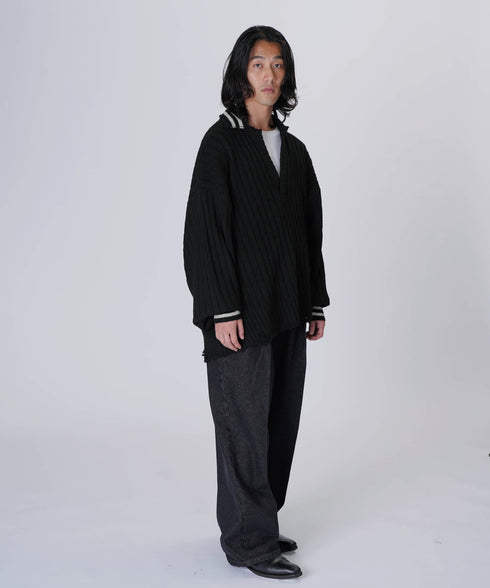 H174 / 着用サイズ: L ブラック トップス:218716