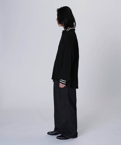 H174 / 着用サイズ: L ブラック トップス:218716