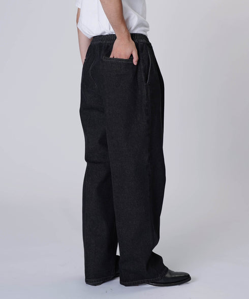 H174 / 着用サイズ: L ブラック