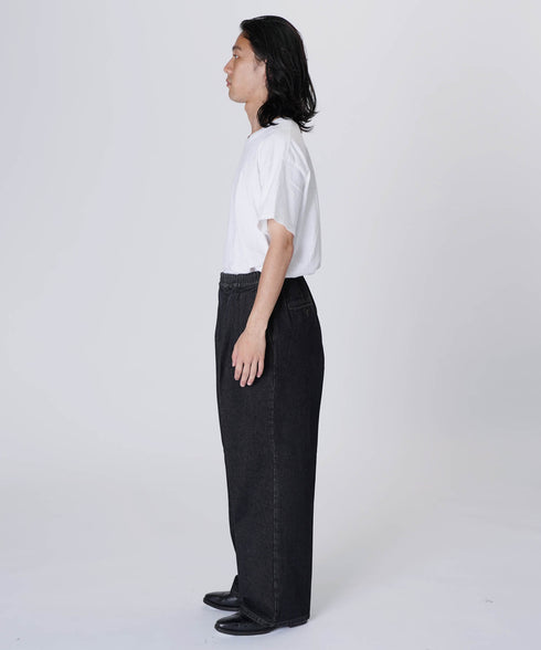 H174 / 着用サイズ: L ブラック