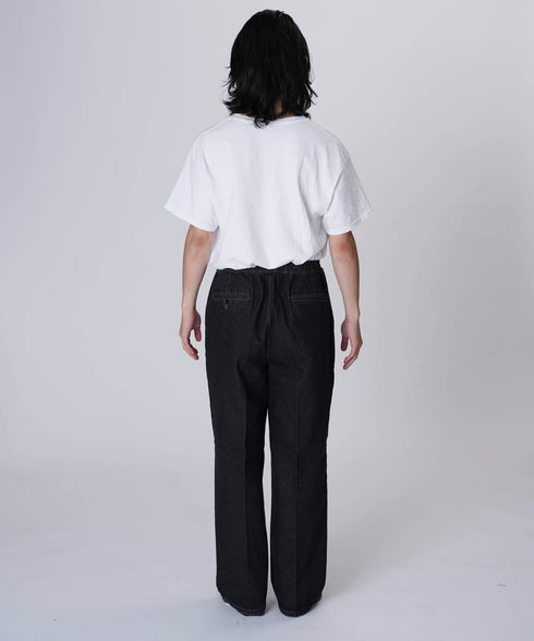 H174 / 着用サイズ: L ブラック