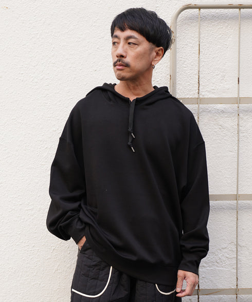 H163 / 着用サイズ: L ブラック 着用ボトムス:217176