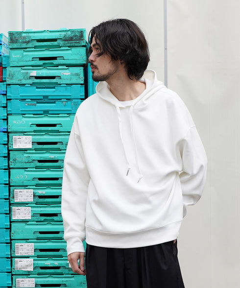 H175 / 着用サイズ: L ホワイト 着用ボトムス:218717