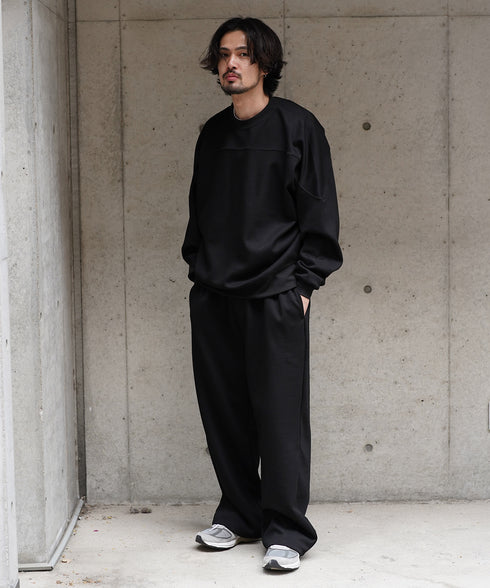 H175 / 着用サイズ:L ブラック 着用トップス:218715