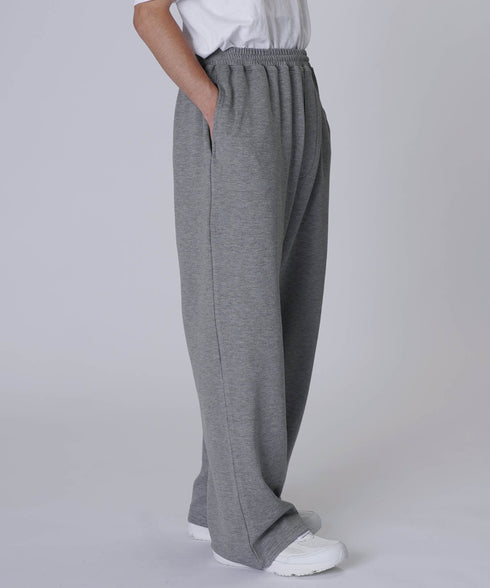 セミワイドスウェットパンツグレースタイリング3