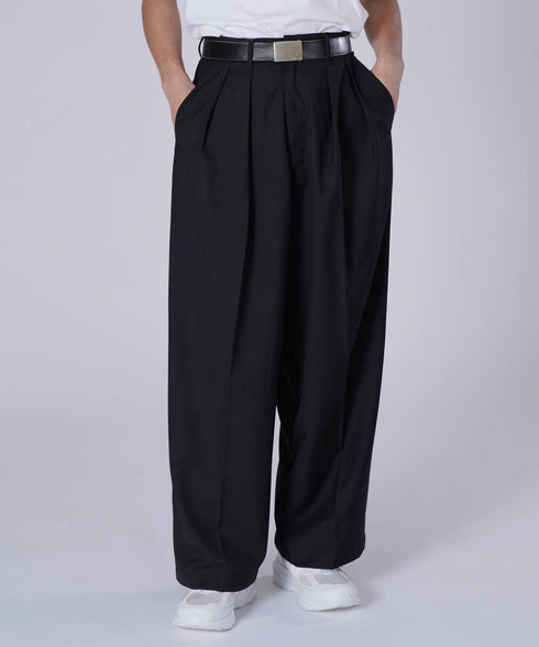 H174 / 着用サイズ: L ブラック