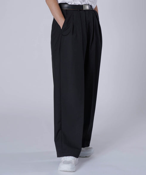 H174 / 着用サイズ: L ブラック